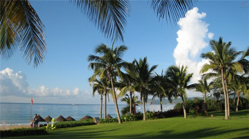 如何给丝巾取名好听点女生（给丝巾店起个名字）